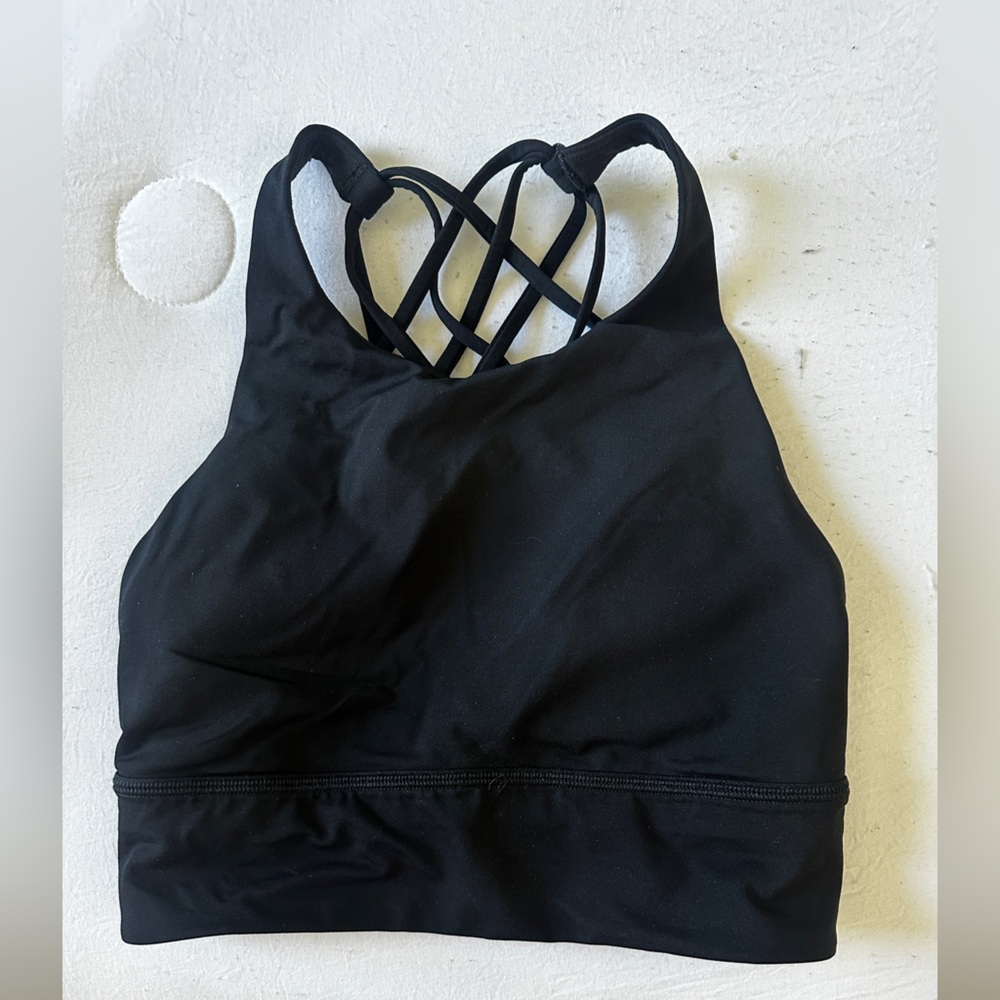 Lululemon free to be high neck sports bra